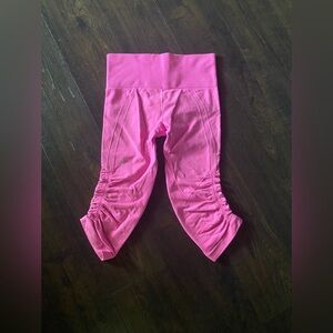 lululemon in the flow crop heathered jewelled magenta seamless leggings size 4